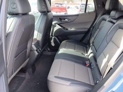 New 2026 Chevrolet Equinox LT w/ Convenience Package II image 19