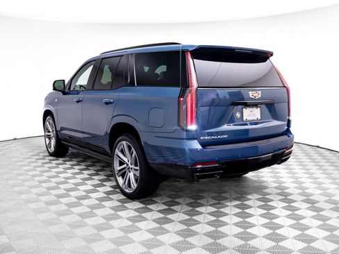 Certified 2026 Cadillac Escalade Platinum Sport AWD/4WD image 3