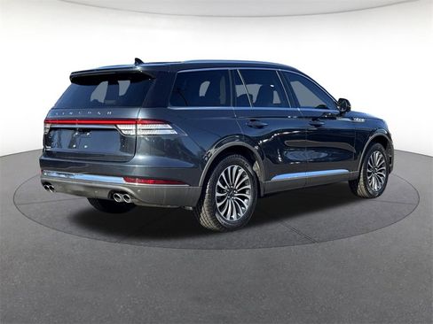 Used 2022 Lincoln Aviator Reserve w/ Equipment Group 201A image 5