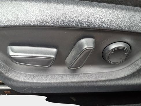 Used 2021 Toyota Camry XSE image 12