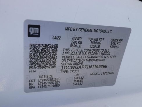 Used 2022 Chevrolet Express 2500 w/ Driver Convenience Package image 12