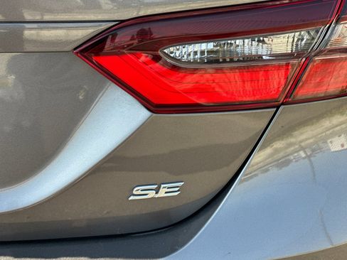 Used 2021 Toyota Camry SE FWD image 34