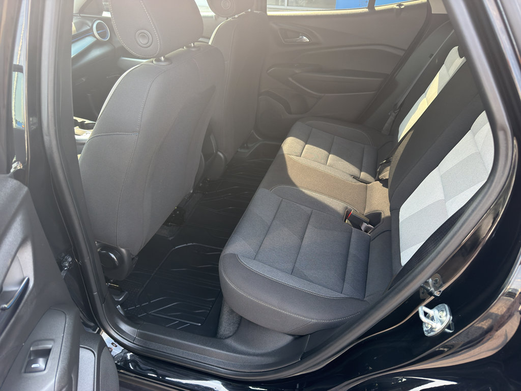 Used 2024 Chevrolet Trax LS w/ LS Convenience Package FWD image 10