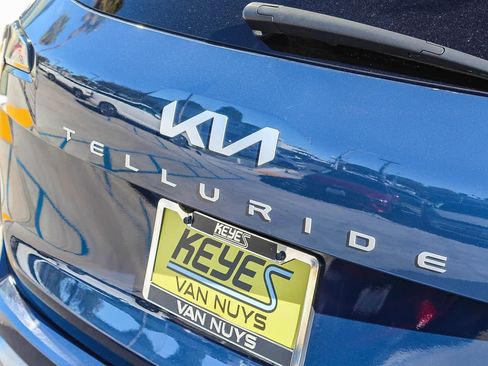 Used 2024 Kia Telluride SX Prestige image 9