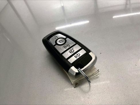 Certified 2020 Ford Escape SEL AWD/4WD image 9