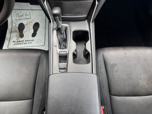 Used 2019 Honda Accord LX image 15
