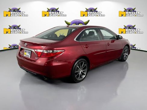 Used 2016 Toyota Camry SE FWD image 5