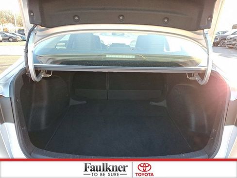 Certified 2025 Toyota Corolla LE image 28