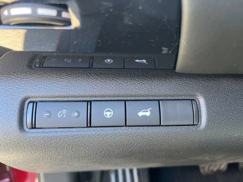 New 2026 Nissan Pathfinder SV AWD/4WD image 17