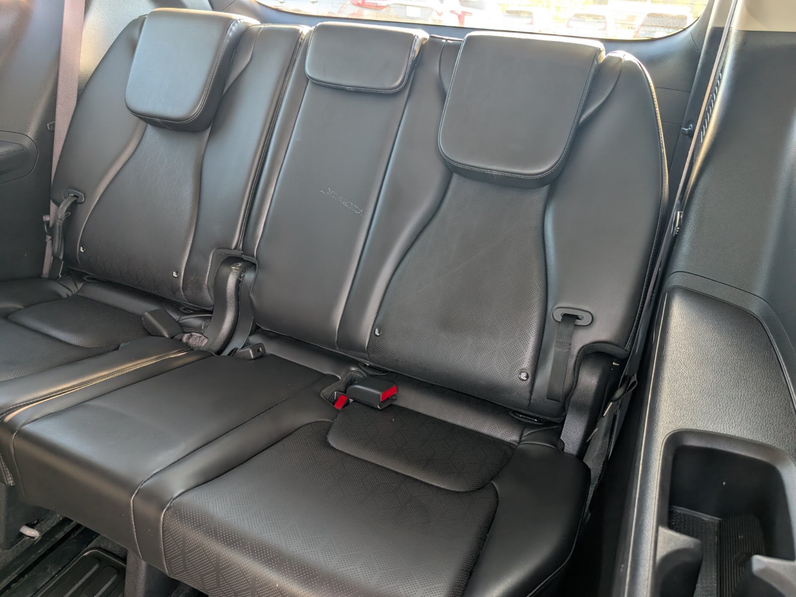 Used 2026 Kia Carnival SX w/ SX Dark Edition Package FWD image 13