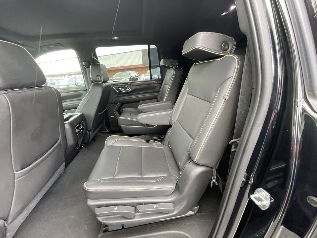Certified 2021 Chevrolet Suburban Premier w/ Premium Package RWD image 26