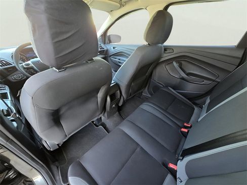 Used 2015 Ford Escape S image 9