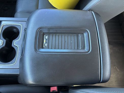 Used 2016 GMC Sierra 2500 SLT w/ Duramax Plus Package image 37