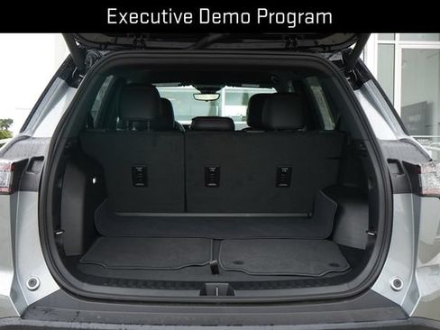 Used 2026 Chevrolet Equinox RS w/ Convenience Package III FWD image 8