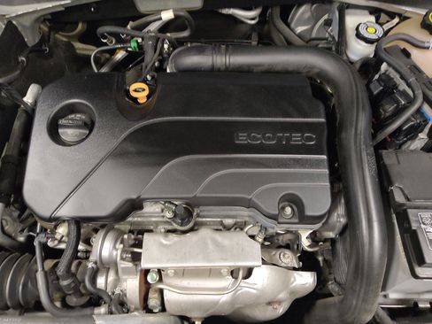 Used 2020 Chevrolet Malibu LT FWD image 30