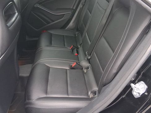 Used 2019 Mercedes-Benz CLA 250 4MATIC image 13