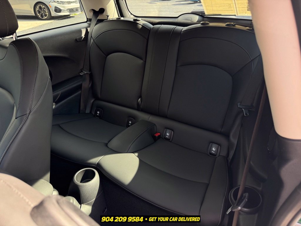 Used 2022 MINI Cooper SE w/ Driver Assistance Package FWD image 28