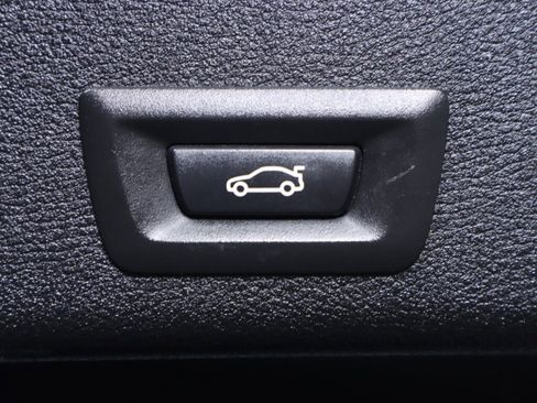 Used 2018 BMW X4 xDrive28i w/ Parking Assistance Package image 35