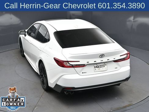 Used 2025 Toyota Camry SE w/ Multimedia Upgrade Package FWD image 33