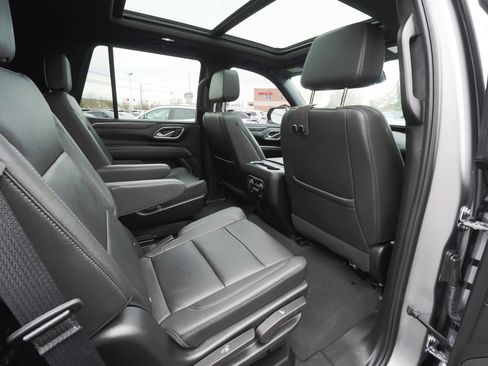 Used 2024 Chevrolet Tahoe LT w/ LT Signature Plus Package AWD/4WD image 43