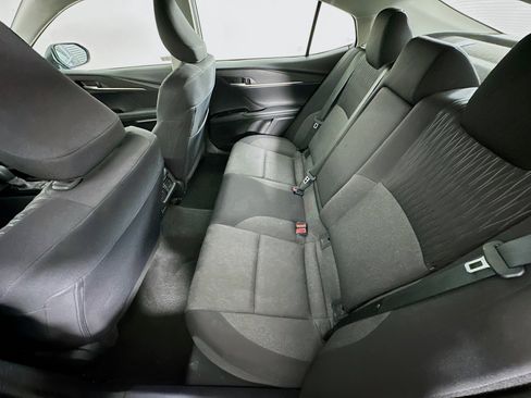 Used 2025 Toyota Camry LE image 28