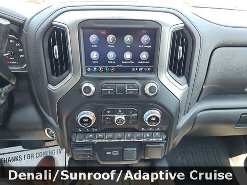 Used 2022 GMC Sierra 1500 Denali w/ Denali Premium Package image 22