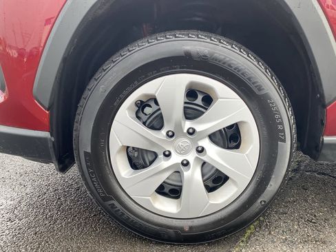 Certified 2025 Toyota RAV4 LE image 10