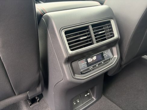 New 2026 Volkswagen Atlas Peak Edition AWD/4WD image 19