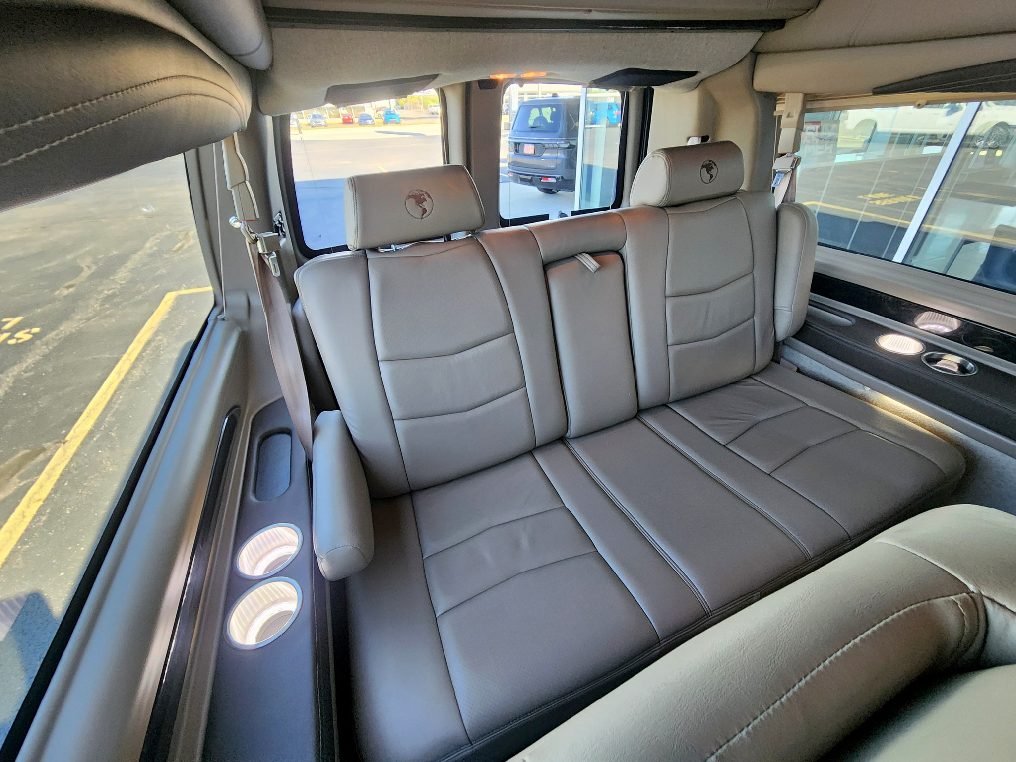 Used 2020 Chevrolet Express 2500 Extended w/ Enhanced Convenience Package RWD image 28