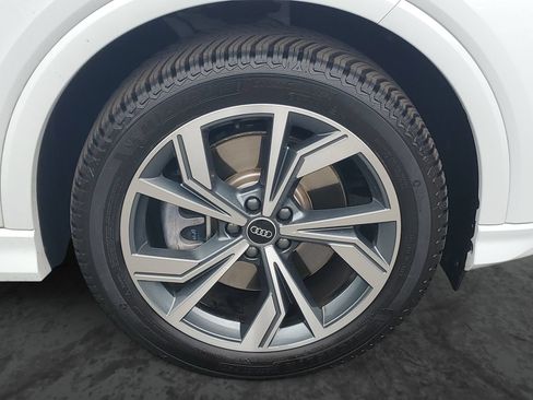 Used 2024 Audi Q4 e-tron Premium w/ Convenience Package AWD/4WD image 6