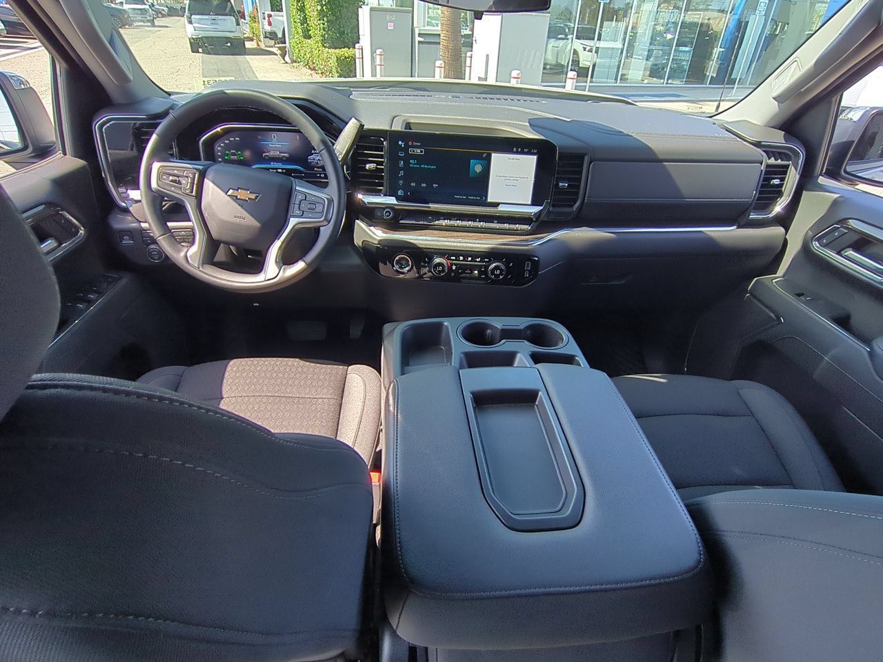 Used 2024 Chevrolet Silverado 1500 LT AWD/4WD image 20