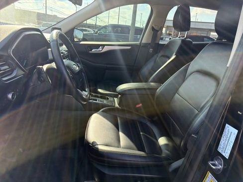 Used 2020 Ford Escape SEL image 11