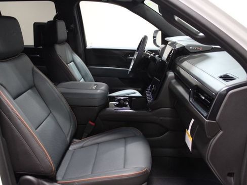 New 2026 GMC Yukon AT4 w/ AT4 Premium Plus Package AWD/4WD image 28