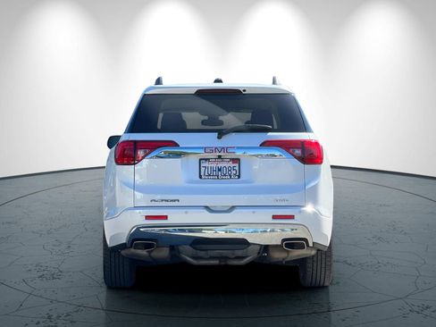 Used 2017 GMC Acadia Denali w/ Technology Package AWD/4WD image 5