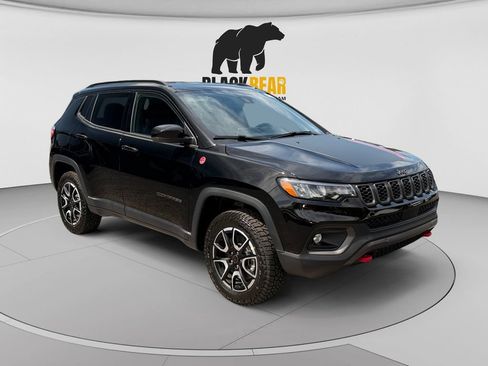New 2026 Jeep Compass Trailhawk AWD/4WD image 1