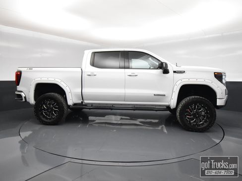 Used 2023 GMC Sierra 1500 Elevation w/ Preferred Package AWD/4WD image 52
