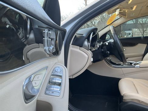 Used 2016 Mercedes-Benz C 300 C 300 4MATIC image 18