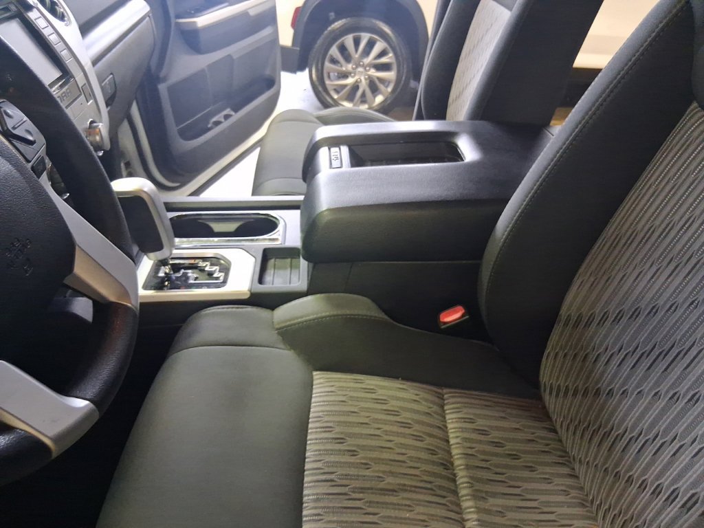 Used 2015 Toyota Tundra SR5 w/ TRD Off Road Package AWD/4WD image 11