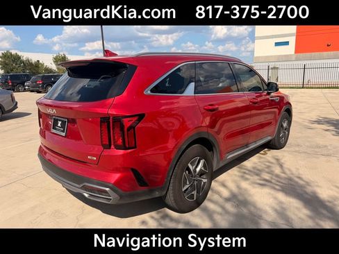 Used 2023 Kia Sorento EX FWD image 4