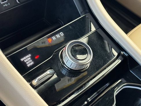 Used 2023 Jeep Grand Cherokee Limited AWD/4WD image 26