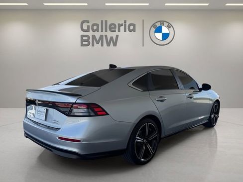 Used 2025 Honda Accord Sport image 7