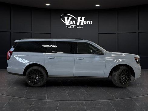 New 2026 Ford Expedition Max Platinum w/ Stealth Performance Package AWD/4WD image 2
