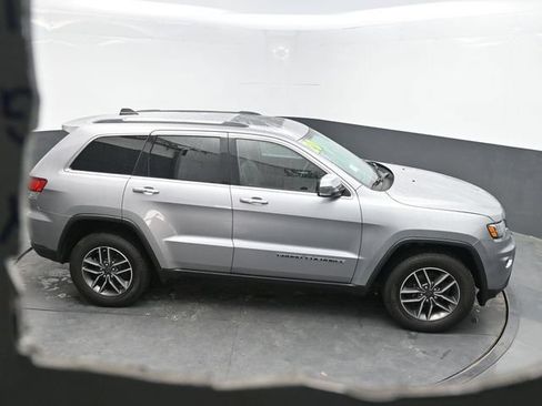 Used 2020 Jeep Grand Cherokee Limited AWD/4WD image 35