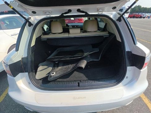 Used 2016 Lexus CT 200h w/ Accessory Package 2 FWD image 6