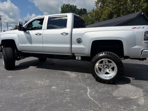 Used 2015 Chevrolet Silverado 2500 LTZ w/ Duramax Plus Package AWD/4WD image 67