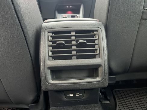 Used 2022 Volkswagen GTI SE image 21