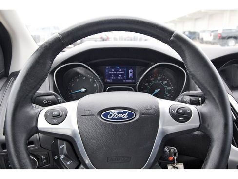 Used 2014 Ford Focus SE w/ Equipment Group 201A image 15