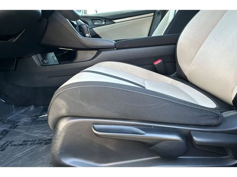 Used 2018 Honda Civic EX image 13