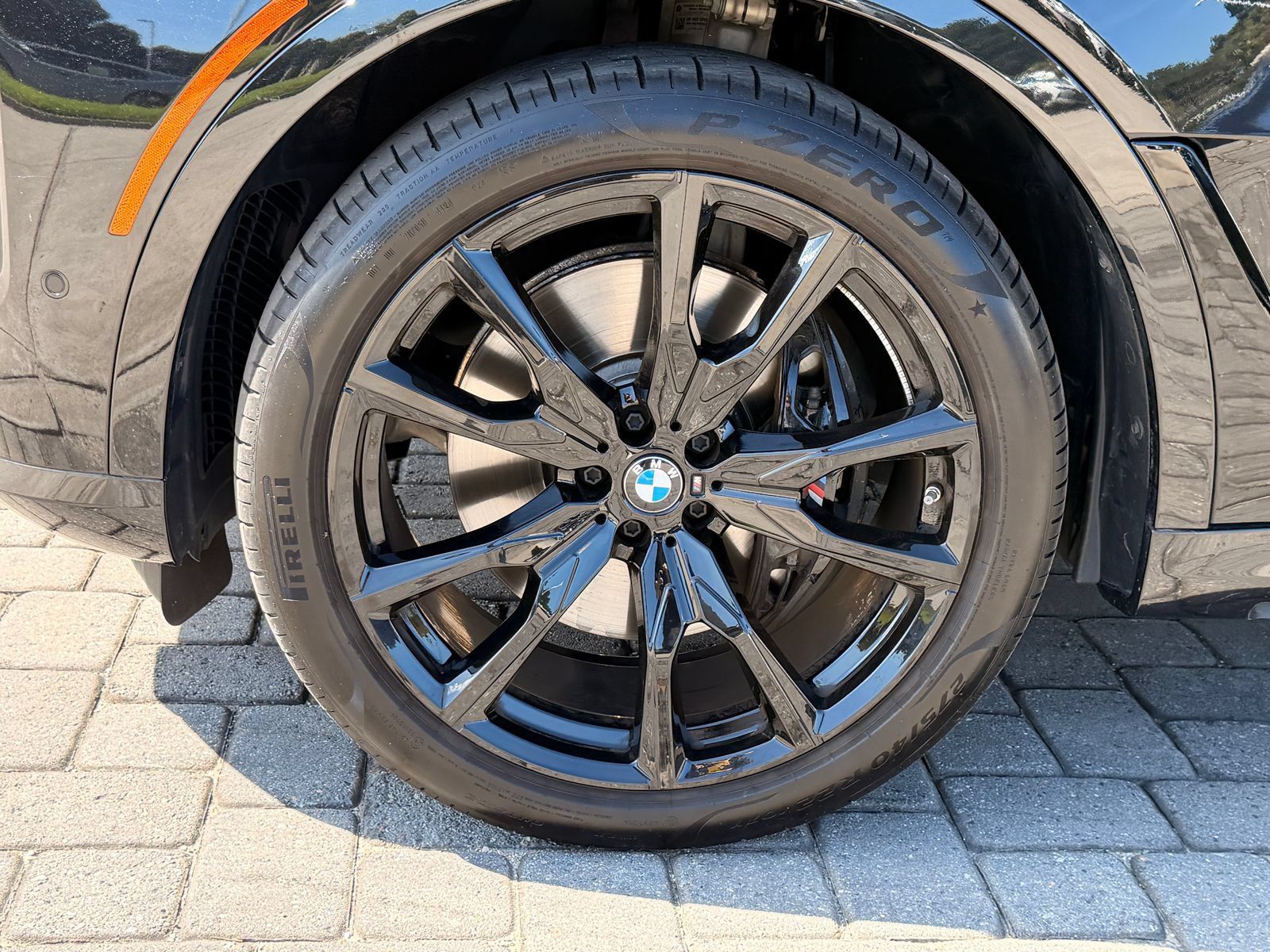 Used 2025 BMW X7 M60i AWD/4WD image 13