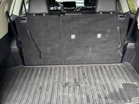 Used 2024 Toyota Grand Highlander AWD image 26